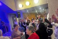 b2dac149-be04-4135-8394-0011e8de6498